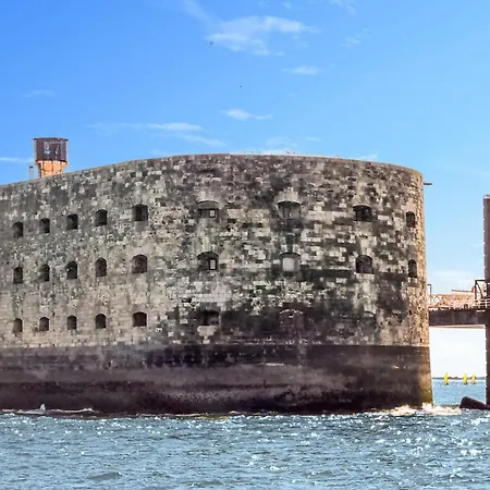 Appartamento 2 Bedroom Amazing In *